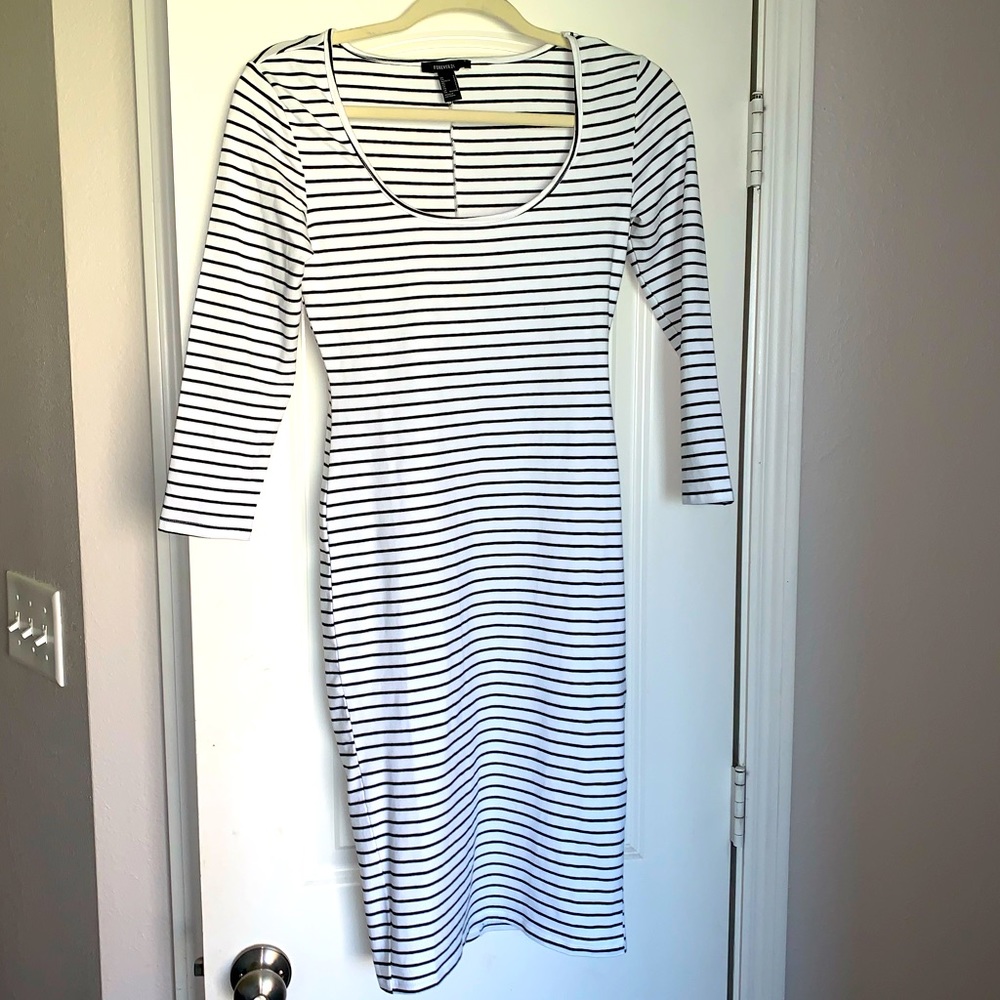 Forever 21 Black & White Stripe Dress Small